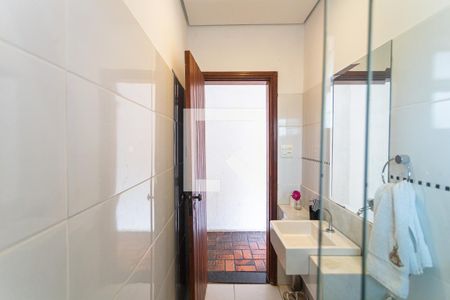 Casa à venda com 275m², 3 quartos e 3 vagas Casa à venda com 275m², 3 quartos e 3 vagasBanheiro da Área da Churrasqueira