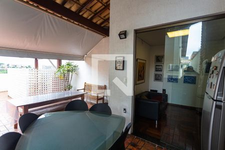 Casa à venda com 275m², 3 quartos e 3 vagas Casa à venda com 275m², 3 quartos e 3 vagasÁrea da Churrasqueira