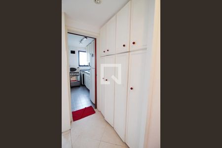 Apartamento à venda com 72m², 1 quarto e 1 vagaArmário 