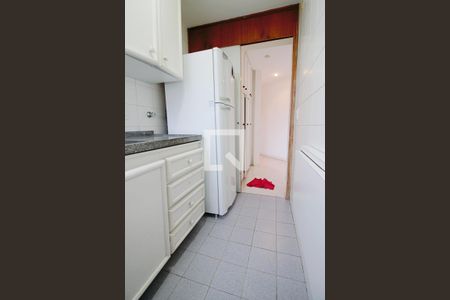 Apartamento à venda com 72m², 1 quarto e 1 vagaCozinha 