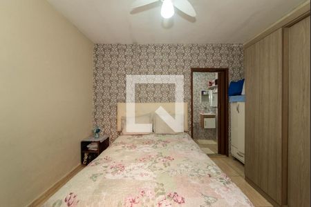 Casa à venda com 174m², 4 quartos e 2 vagasSuíte