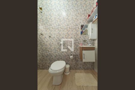 Casa à venda com 174m², 4 quartos e 2 vagasBanheiro da Suíte