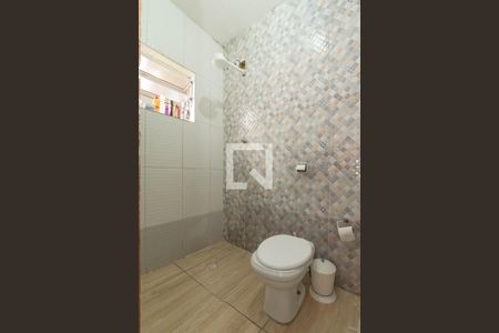 Casa à venda com 174m², 4 quartos e 2 vagasBanheiro da Suíte