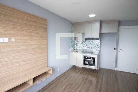 Sala e Cozinha de apartamento para alugar com 2 quartos, 38m² em Quarta Parada, São Paulo