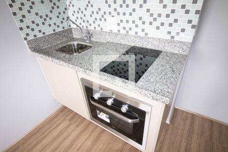 Cozinha de apartamento para alugar com 2 quartos, 38m² em Quarta Parada, São Paulo