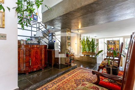 Casa à venda com 424m², 5 quartos e 4 vagas Casa à venda com 424m², 5 quartos e 4 vagasBar