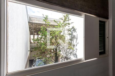 Casa à venda com 424m², 5 quartos e 4 vagas Casa à venda com 424m², 5 quartos e 4 vagasVista do Corredor Dormitórios