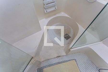 Casa à venda com 424m², 5 quartos e 4 vagas Casa à venda com 424m², 5 quartos e 4 vagasDetalhe do Banheiro da Suite Master