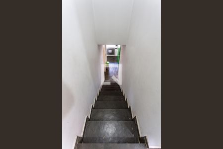 Casa à venda com 424m², 5 quartos e 4 vagas Casa à venda com 424m², 5 quartos e 4 vagasÁrea de Serviço - Escada Serviço