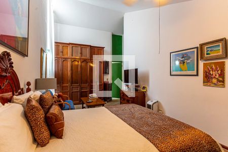 Casa à venda com 424m², 5 quartos e 4 vagas Casa à venda com 424m², 5 quartos e 4 vagasSuite Master