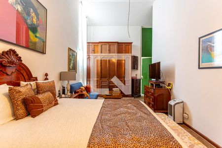 Casa à venda com 424m², 5 quartos e 4 vagas Casa à venda com 424m², 5 quartos e 4 vagasSuite Master