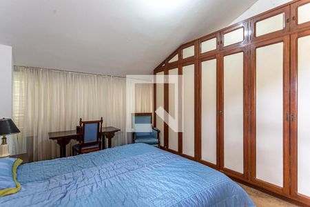 Casa à venda com 424m², 5 quartos e 4 vagas Casa à venda com 424m², 5 quartos e 4 vagasSuite 1