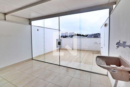 Apartamento para alugar com 110m², 2 quartos e 1 vagaÁrea de Serviço