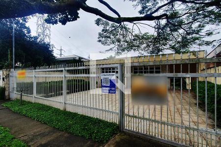Casa à venda com 427m², 3 quartos e 4 vagas Casa à venda com 427m², 3 quartos e 4 vagasPlaquinha