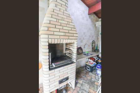 Casa à venda com 225m², 3 quartos e 2 vagasVaranda Gourmet