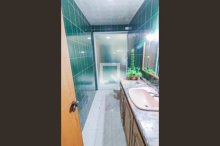 Casa à venda com 225m², 3 quartos e 2 vagasBanheiro Social