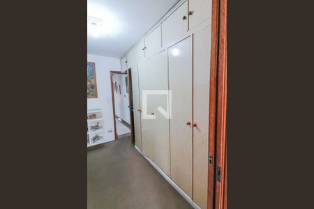 Casa à venda com 225m², 3 quartos e 2 vagasQuarto 3