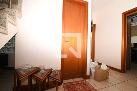 Casa à venda com 278m², 5 quartos e 4 vagasentrada lavabo