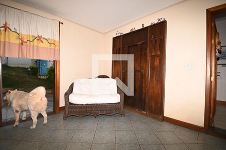 Casa à venda com 278m², 5 quartos e 4 vagassalão de festas-garagem