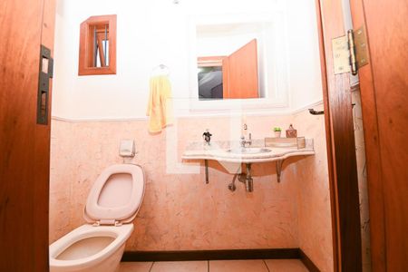 Casa à venda com 278m², 5 quartos e 4 vagaslavabo