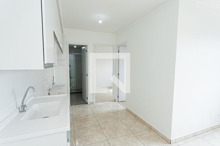 Sala, cozinha e área de serviço de apartamento para alugar com 2 quartos, 36m² em Vila Pirituba, São Paulo