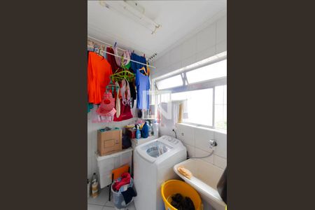 Apartamento à venda com 68m², 2 quartos e 1 vagaÁrea de Serviço