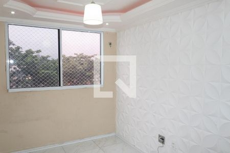 Sala de apartamento para alugar com 2 quartos, 48m² em Guaratiba, Rio de Janeiro