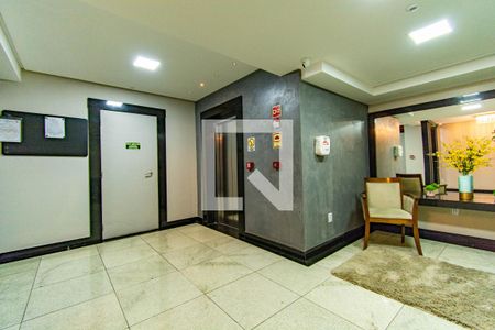 Apartamento à venda com 84m², 3 quartos e 2 vagasHall social