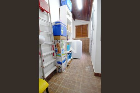 Casa à venda com 180m², 3 quartos e 2 vagas Casa à venda com 180m², 3 quartos e 2 vagasÁrea de Serviço
