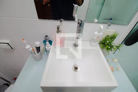 Casa à venda com 180m², 3 quartos e 2 vagas Casa à venda com 180m², 3 quartos e 2 vagasBanheiro da Suíte 1