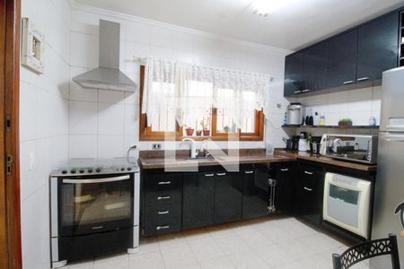 Casa à venda com 180m², 3 quartos e 2 vagas Casa à venda com 180m², 3 quartos e 2 vagasCozinha