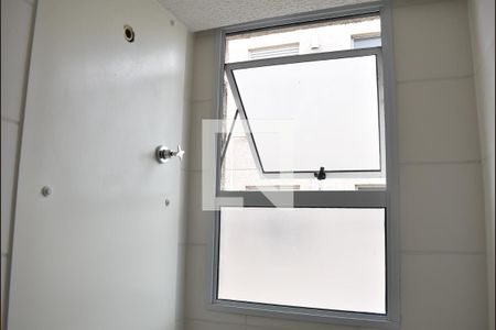 Apartamento para alugar com 41m², 2 quartos e 1 vagaDetalhe do banheiro