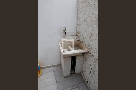 Casa à venda com 140m², 5 quartos e 2 vagas Casa à venda com 140m², 5 quartos e 2 vagasEdícula