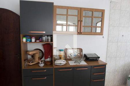 Casa à venda com 140m², 5 quartos e 2 vagas Casa à venda com 140m², 5 quartos e 2 vagasCozinha