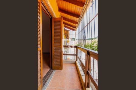 Casa à venda com 120m², 2 quartos e 1 vaga Casa à venda com 120m², 2 quartos e 1 vagaQuarto 1 - varanda