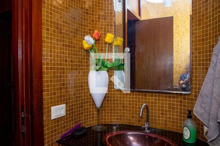 Casa à venda com 648m², 3 quartos e 8 vagas Casa à venda com 648m², 3 quartos e 8 vagasLavabo