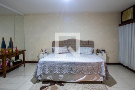 Casa à venda com 648m², 3 quartos e 8 vagas Casa à venda com 648m², 3 quartos e 8 vagasSuíte 2