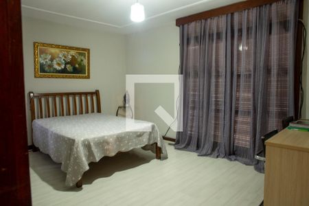 Casa à venda com 648m², 3 quartos e 8 vagas Casa à venda com 648m², 3 quartos e 8 vagasSuíte 1