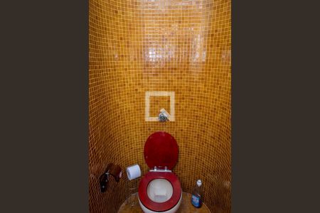 Casa à venda com 648m², 3 quartos e 8 vagas Casa à venda com 648m², 3 quartos e 8 vagasLavabo