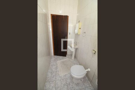 Banheiro de casa para alugar com 2 quartos, 80m² em Jardim das Industrias, São José dos Campos