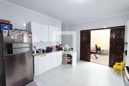 Casa à venda com 300m², 3 quartos e 3 vagas Casa à venda com 300m², 3 quartos e 3 vagasCozinha