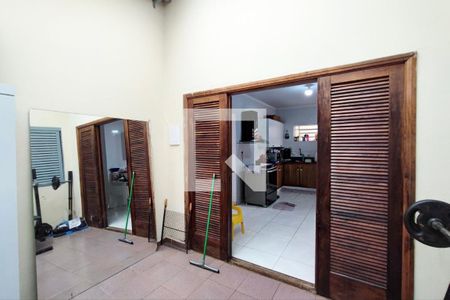 Casa à venda com 300m², 3 quartos e 3 vagas Casa à venda com 300m², 3 quartos e 3 vagasÁrea de luz