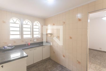Casa à venda com 229m², 3 quartos e 3 vagas Casa à venda com 229m², 3 quartos e 3 vagasCozinha