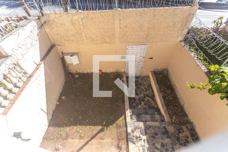 Casa à venda com 229m², 3 quartos e 3 vagas Casa à venda com 229m², 3 quartos e 3 vagasQuintal