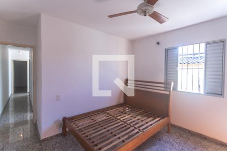 Casa à venda com 229m², 3 quartos e 3 vagas Casa à venda com 229m², 3 quartos e 3 vagasQuarto 3