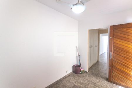 Casa à venda com 229m², 3 quartos e 3 vagas Casa à venda com 229m², 3 quartos e 3 vagasQuarto de serviço