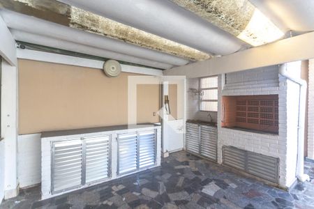 Casa à venda com 229m², 3 quartos e 3 vagas Casa à venda com 229m², 3 quartos e 3 vagasChurrasqueira