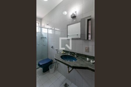 Casa à venda com 380m², 6 quartos e 4 vagasBanheiro da Suíte