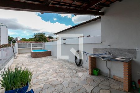 Casa à venda com 380m², 6 quartos e 4 vagasPiscina