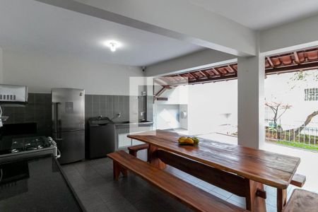 Casa à venda com 380m², 6 quartos e 4 vagasVaranda gourmet